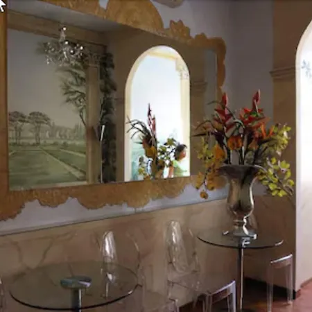 Gasthuis My Monti Place 4*